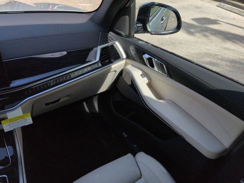 New 2026 BMW X5 xDrive40i w/ Executive Package image 17