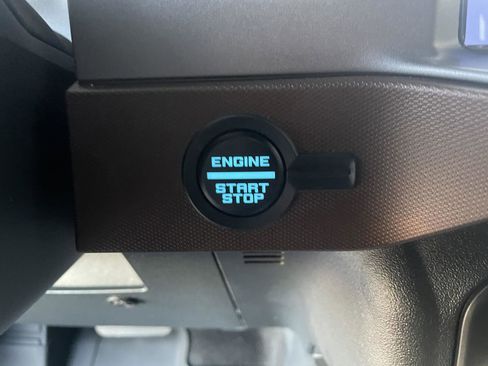 Used 2023 Ford Bronco Outer Banks image 16