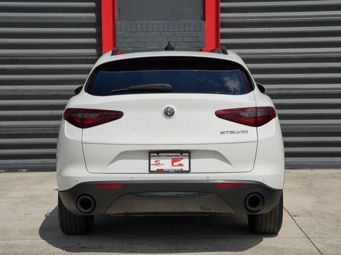 Used 2023 Alfa Romeo Stelvio Sprint RWD image 10