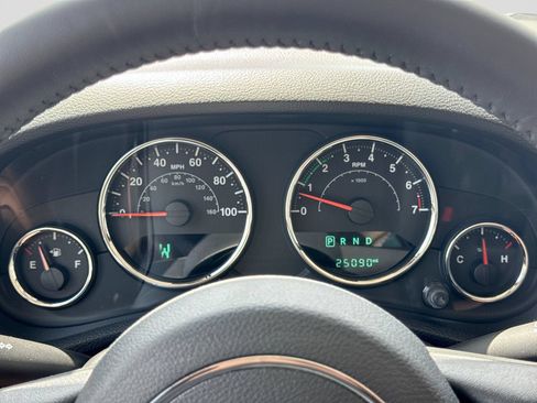 Used 2016 Jeep Wrangler Unlimited Sport w/ Quick Order Package 24S AWD/4WD image 38