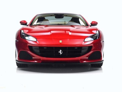 Used 2023 Ferrari Portofino M RWD image 3