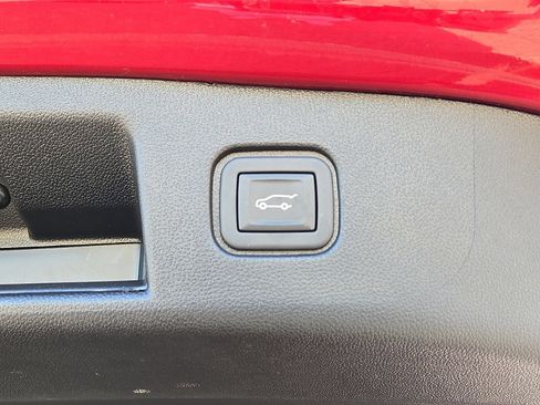 Used 2024 Chevrolet Blazer EV LT AWD/4WD image 16