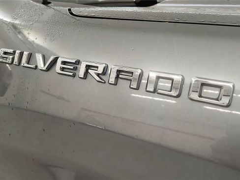 Used 2020 Chevrolet Silverado 1500 LTZ w/ LTZ Premium Package image 17