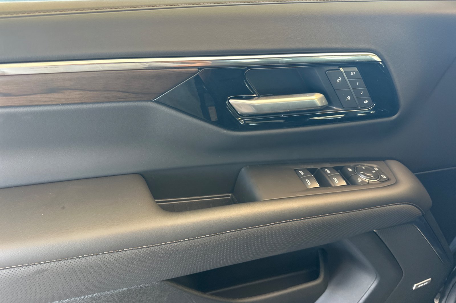 New 2026 Chevrolet Tahoe High Country RWD image 11