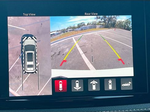 New 2025 Chrysler Pacifica Select image 21