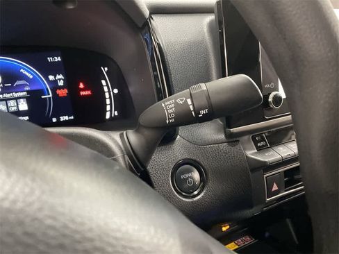 Used 2025 Toyota Camry LE image 24