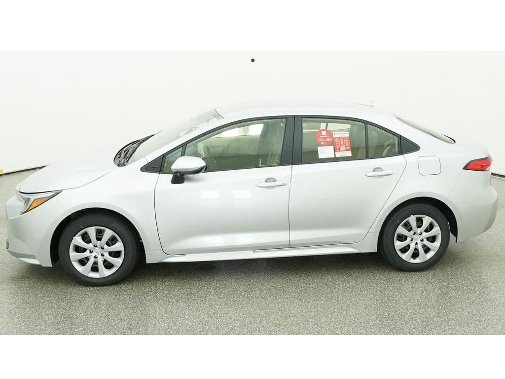 New 2027 Toyota Corolla LE FWD image 3