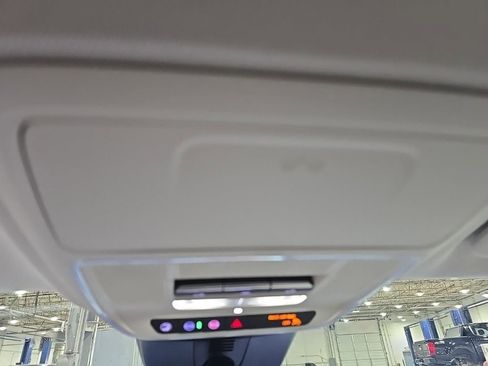 New 2026 Buick Enclave Avenir w/ Super Cruise Package FWD image 24