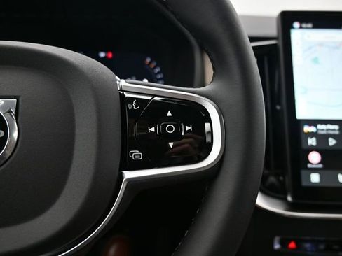 New 2026 Volvo XC90 B6 Plus w/ Protection Package Premier image 25