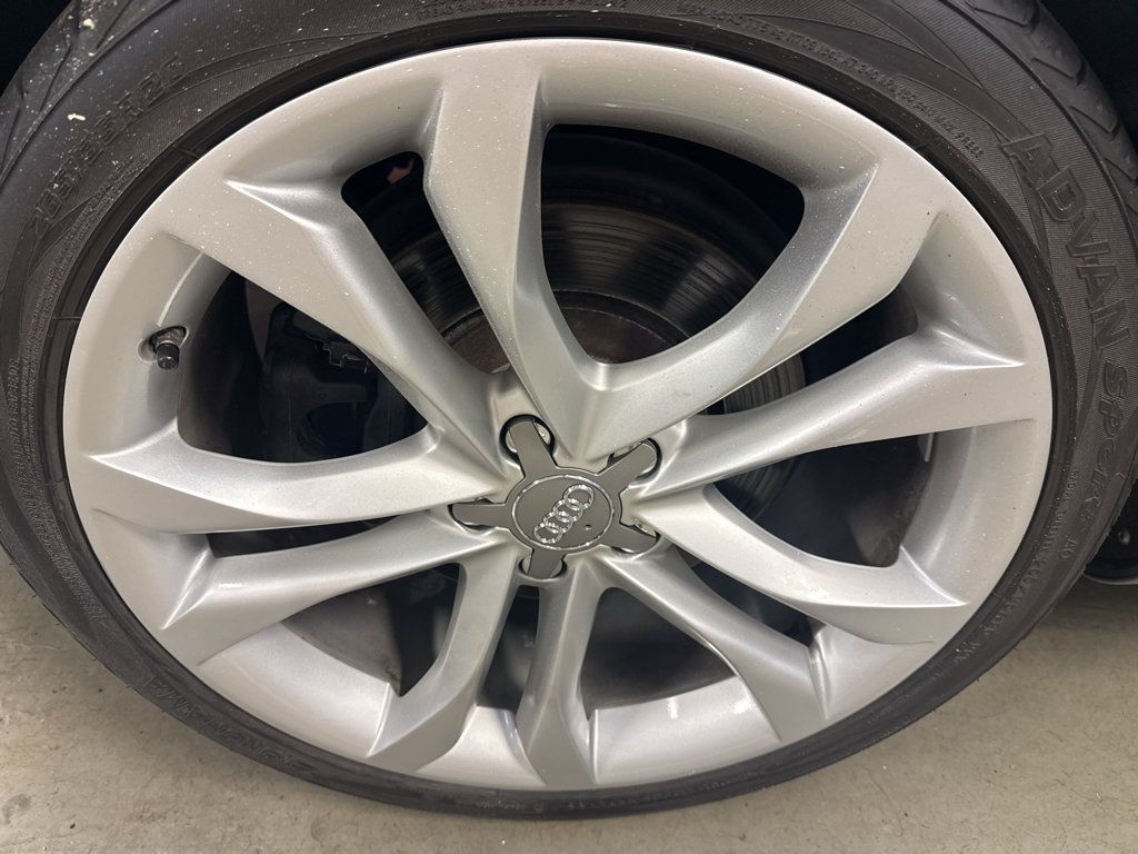 Used 2008 Audi S8 AWD/4WD image 38