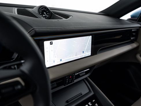 New 2026 Porsche Macan 4S Electric image 20