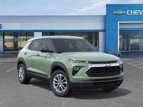 New 2026 Chevrolet TrailBlazer LS FWD image 8