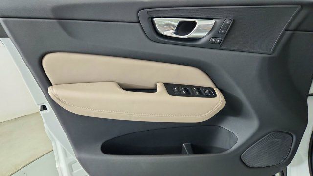 Certified 2026 Volvo XC60 B5 Plus w/ Protection Package Premier AWD/4WD image 9