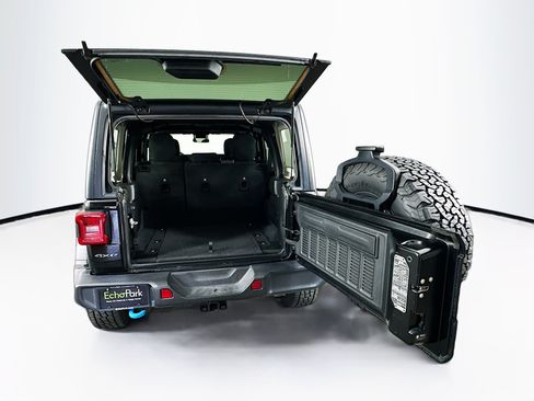 Used 2024 Jeep Wrangler Unlimited Rubicon 4xe AWD/4WD image 26