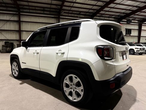 Used 2018 Jeep Renegade Limited w/ UConnect 8.4 Nav Group FWD image 7