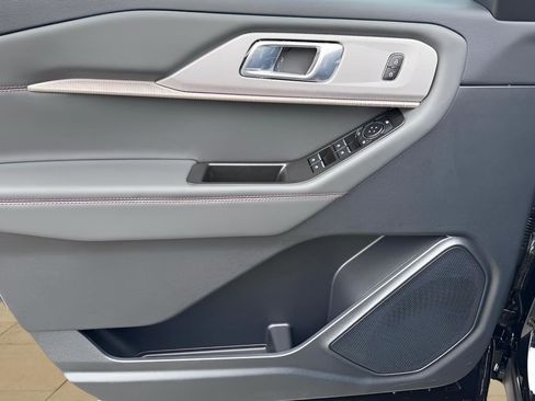 New 2026 Ford Explorer Active image 26