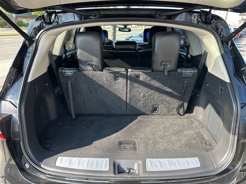 Used 2013 INFINITI JX35 AWD w/ Premium Pkg image 7