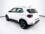 Used 2024 Hyundai Venue SEL image 5