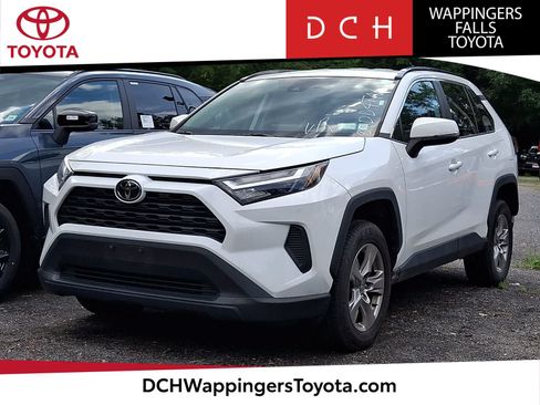 Used 2023 Toyota RAV4 XLE AWD/4WD image 1