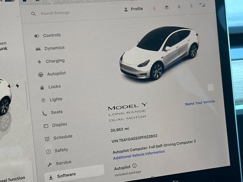 Used 2023 Tesla Model Y Long Range image 26