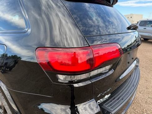 Used 2019 Jeep Grand Cherokee Altitude AWD/4WD image 13