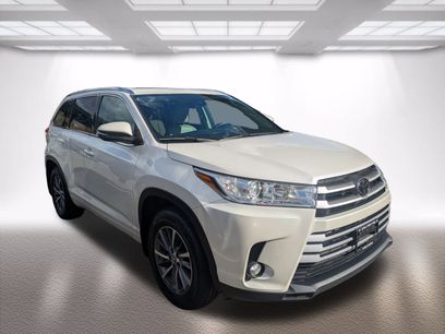 Certified 2018 Toyota Highlander AWD V6