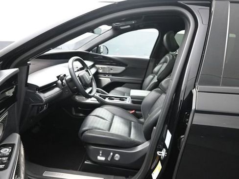 Certified 2025 Lincoln Nautilus Reserve AWD/4WD image 10