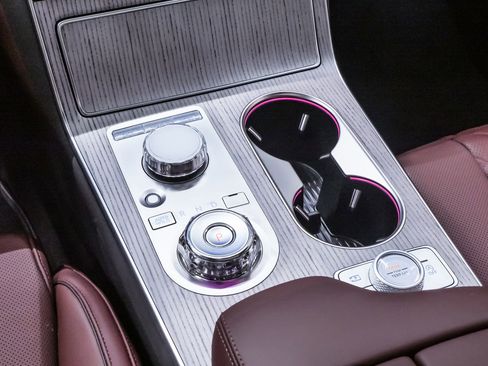 Certified 2026 Genesis GV80 3.5T Prestige image 20