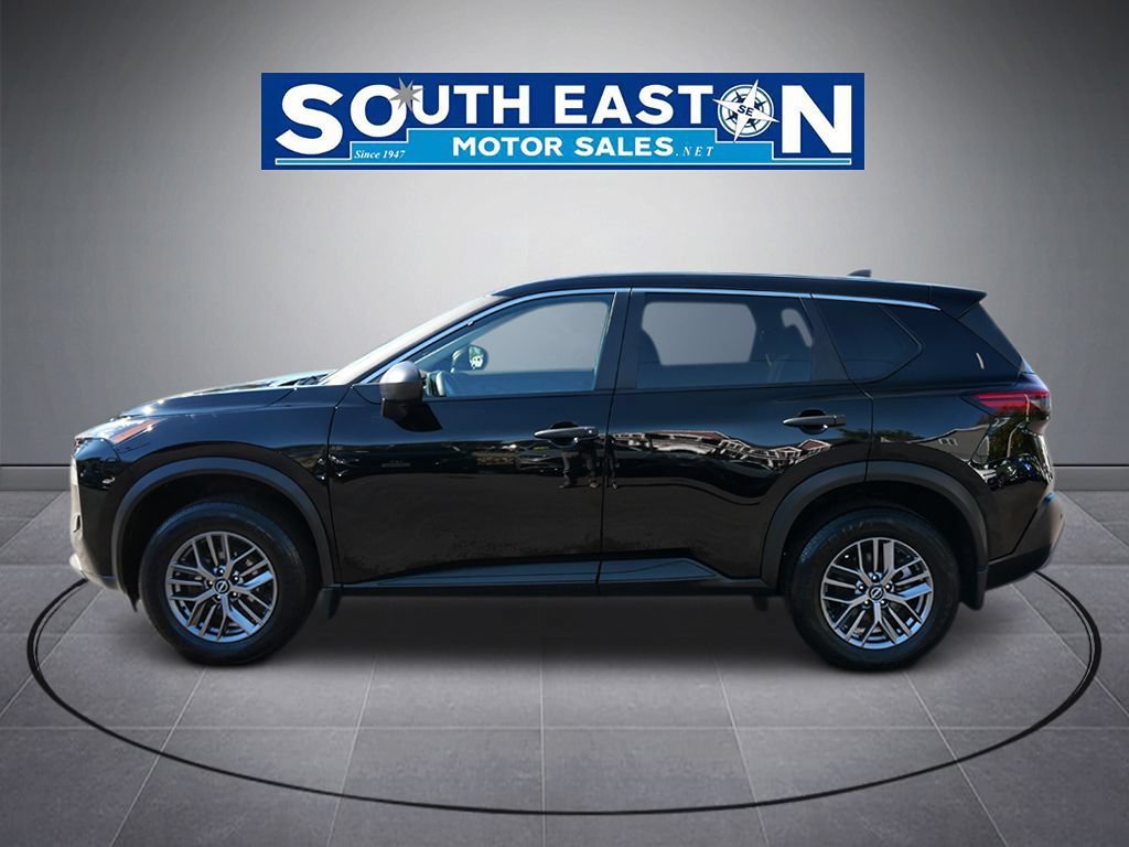 Used 2023 Nissan Rogue S AWD/4WD image 7