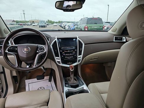 Used 2016 Cadillac SRX Performance w/ Driver Awareness Package image 8