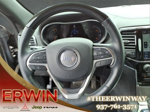 Used 2019 Jeep Grand Cherokee Overland AWD/4WD image 17