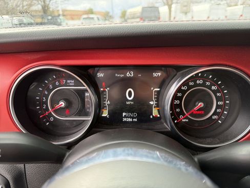Used 2021 Jeep Gladiator Rubicon image 21