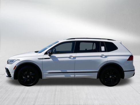 Certified 2024 Volkswagen Tiguan SE R-Line w/ MDO Package, Two-Row AWD/4WD image 4