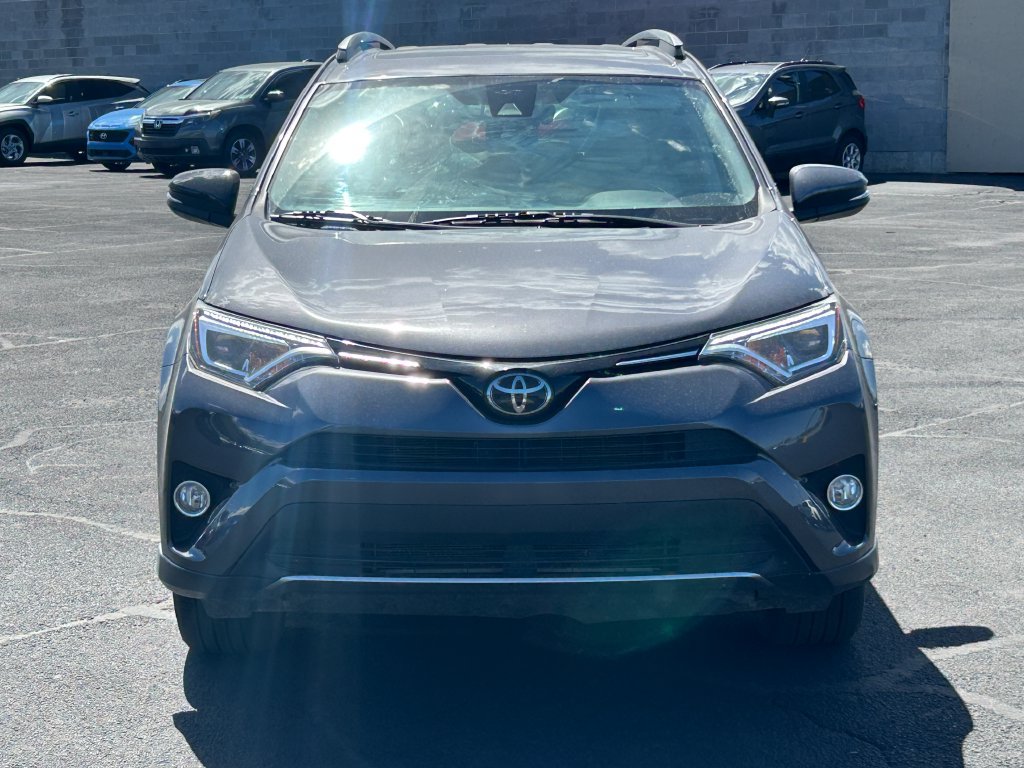 Used 2018 Toyota RAV4 Limited FWD image 8