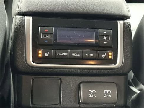 Used 2021 Subaru Ascent Limited w/ Technology Package image 21
