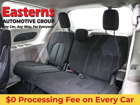 Used 2023 Chrysler Voyager LX FWD image 26