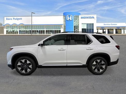 New 2026 Honda Pilot Elite image 2