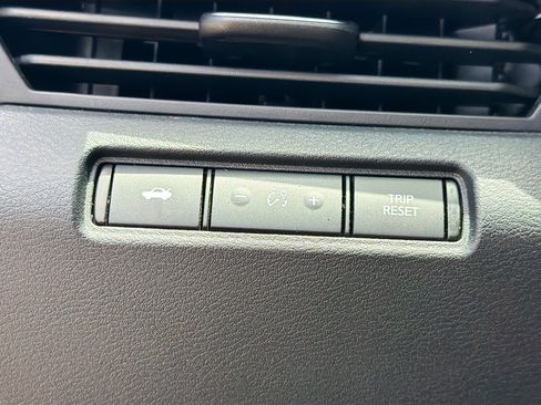 Used 2020 Nissan Altima 2.5 SR w/ Premium Package FWD image 33