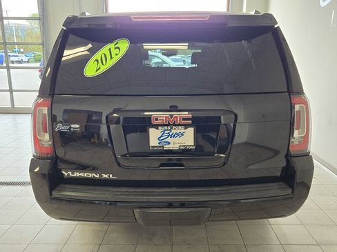 Used 2015 GMC Yukon XL SLT w/ Open Road Package image 12