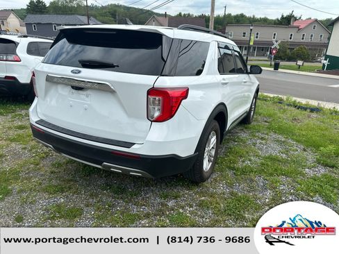 Used 2022 Ford Explorer XLT w/ Equipment Group 202A AWD/4WD image 5