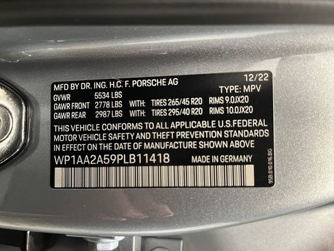 Used 2023 Porsche Macan image 24