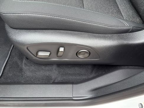 New 2026 Chevrolet Traverse LT w/ Sun and Wheel Package image 16