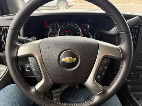 Used 2017 Chevrolet Express 3500 LT w/ LT Preferred Equipment Group image 18