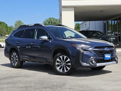 Used 2025 Subaru Outback Touring w/ Popular Package #2 AWD/4WD image 2