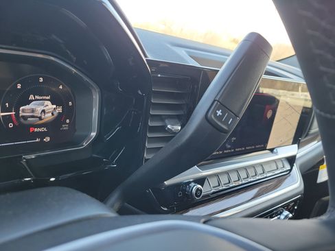 New 2026 GMC Sierra 1500 Elevation image 22