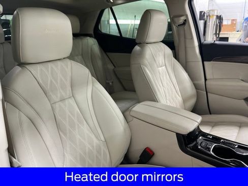 Used 2022 Buick Envision Avenir w/ Technology Package II AWD/4WD image 38