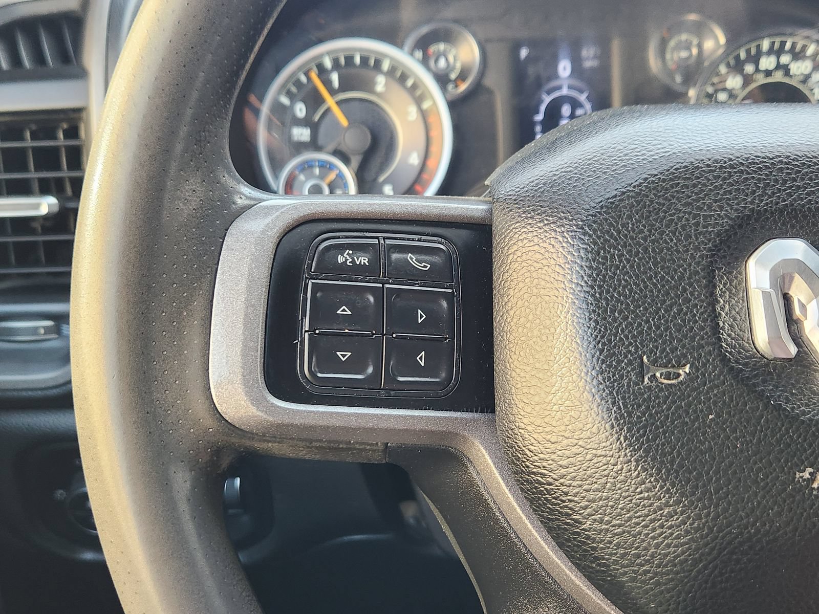 Used 2022 RAM 5500 Tradesman w/ Chrome Appearance Group AWD/4WD image 31