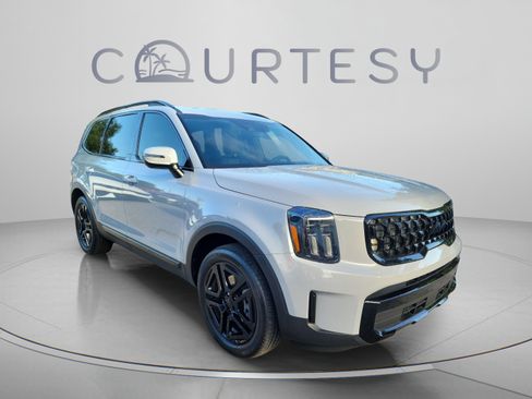 Used 2025 Kia Telluride EX X-Line AWD/4WD image 5