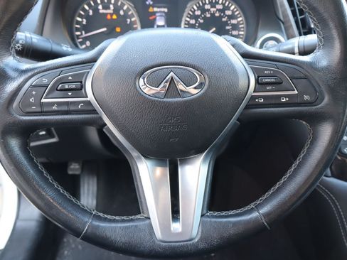 Used 2018 INFINITI Q50 Luxe w/ Essential Package (3.0T Luxe) AWD/4WD image 12