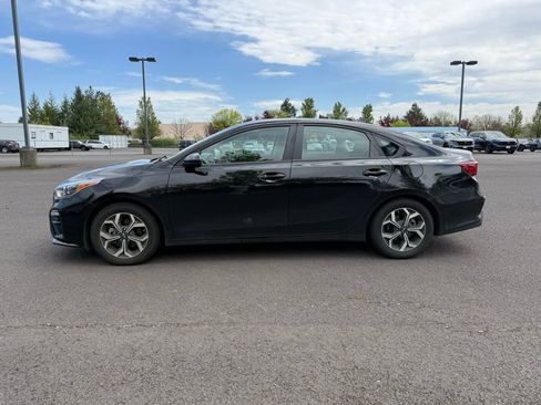 Used 2020 Kia Forte LXS FWD image 4